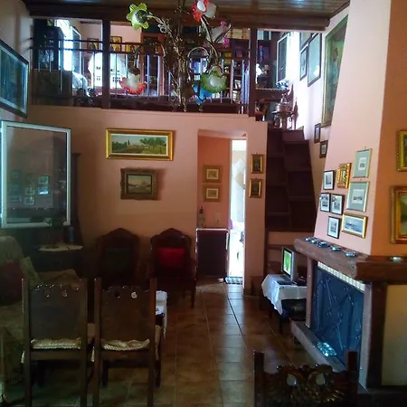 Country house Beautiful With A Rose Garden Oikhalia (Messinia)
